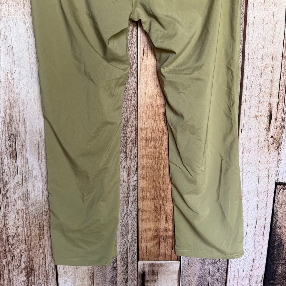 Under Armour Straight Fit Performance Pants Khaki Golf Travel Waist 34 NWT - Picture 6 of 10